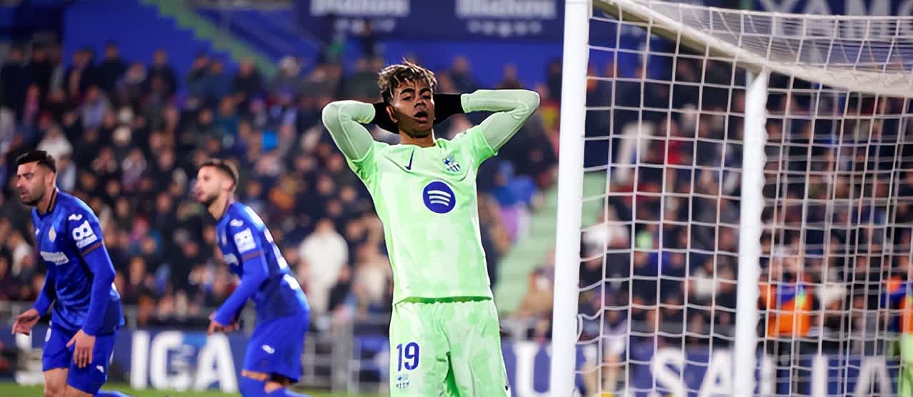 星空体育在线登录-赫塔菲客场大败，连败压力骤增