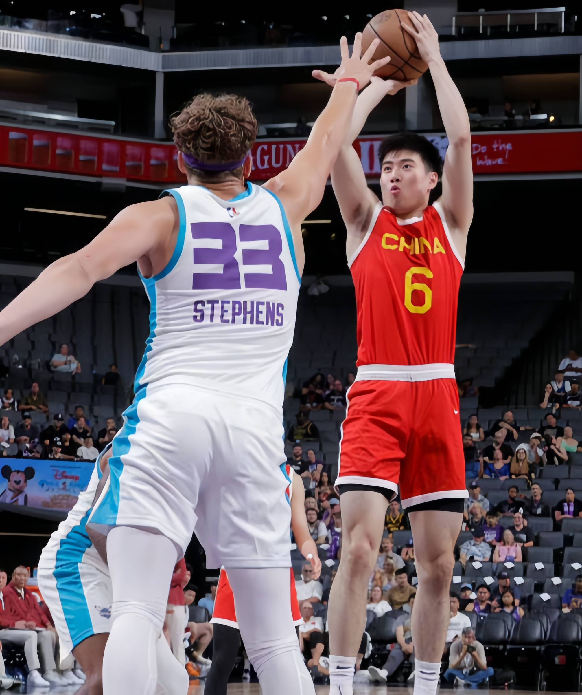 湖北男篮全队集体爆发,力挑东部强队 湖北男篮全队集体爆发,力挑东部强队