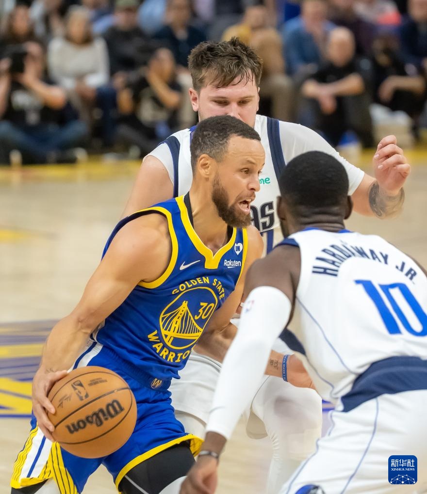 星空体育入口-篮球名将的最新赛季表现实时跟踪的简单介绍