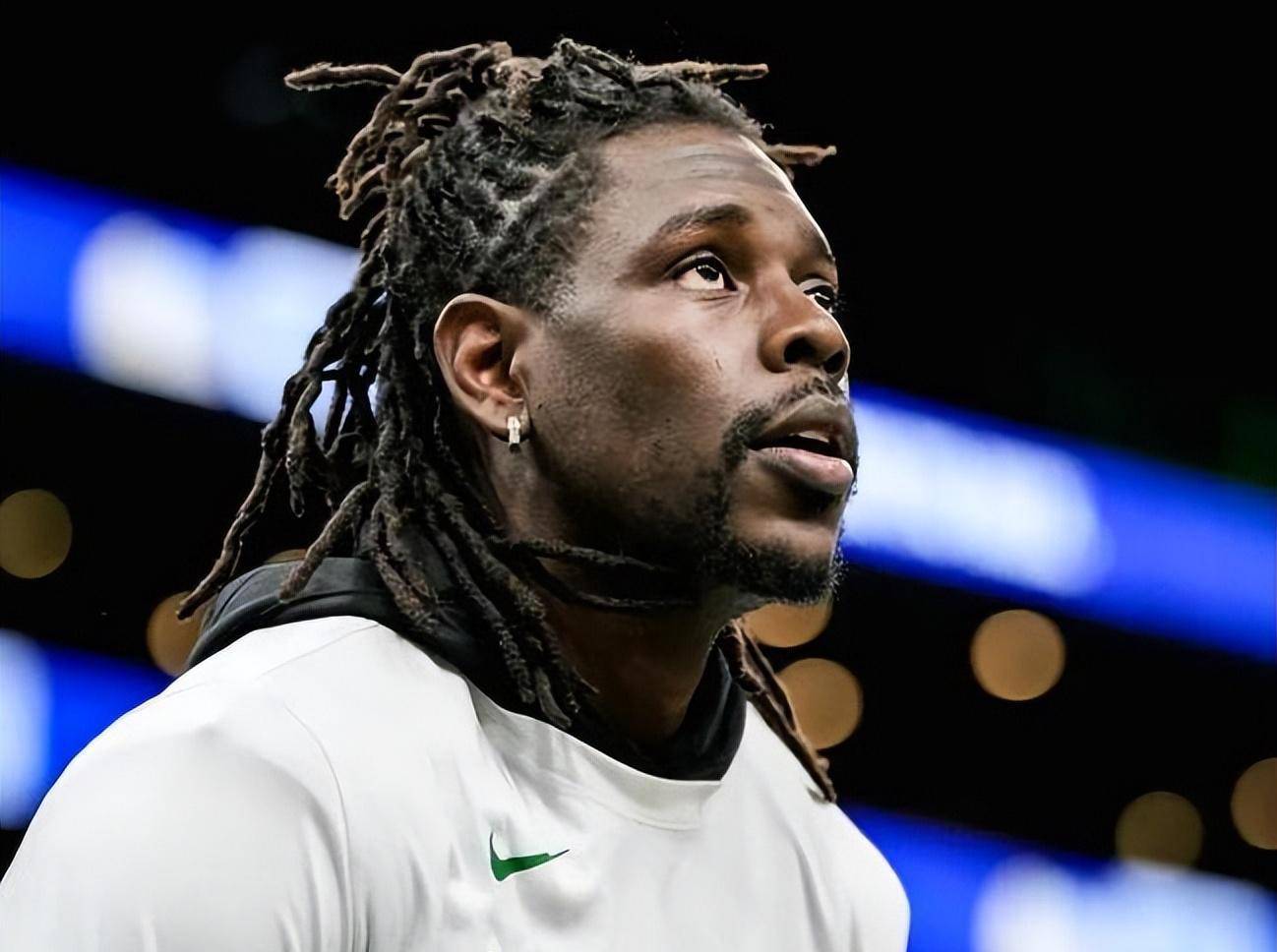 恩菲尔德全力冲击冠军,关键球员备战状态受关注的简单介绍 恩菲尔德全力冲击冠军,关键球员备战状态受关注的简单介绍