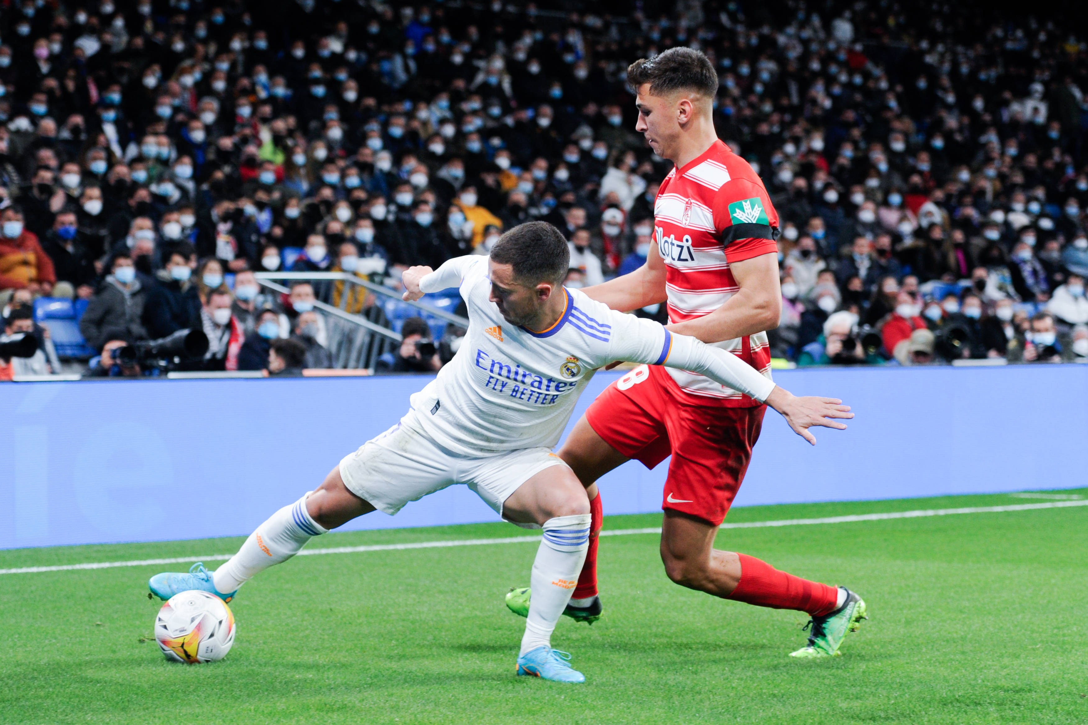 星空体育登录-格拉纳达年轻球员表现出色，被看好未来