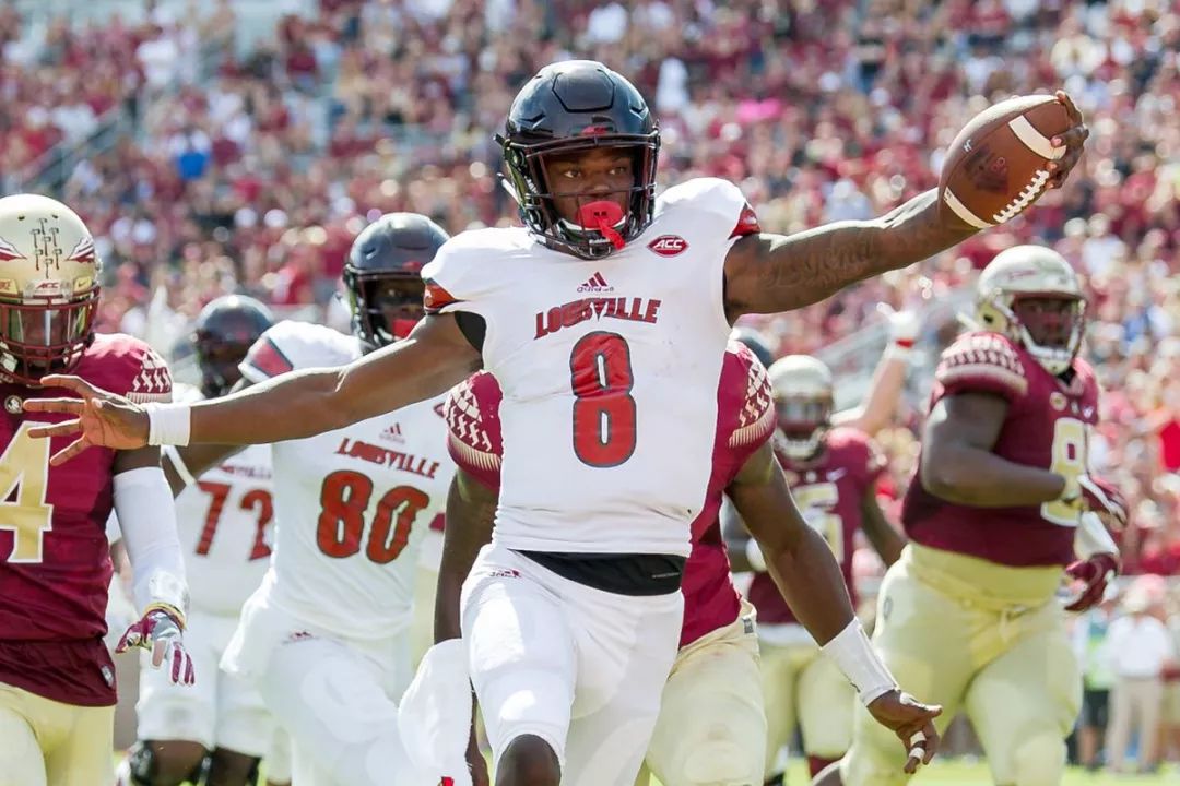 新秀登场即破纪录，引领球队壮大