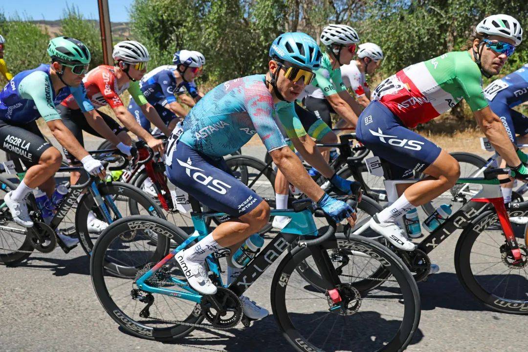 摩尔多瓦选手在自行车比赛中令人瞩目的简单介绍 摩尔多瓦选手在自行车比赛中令人瞩目的简单介绍