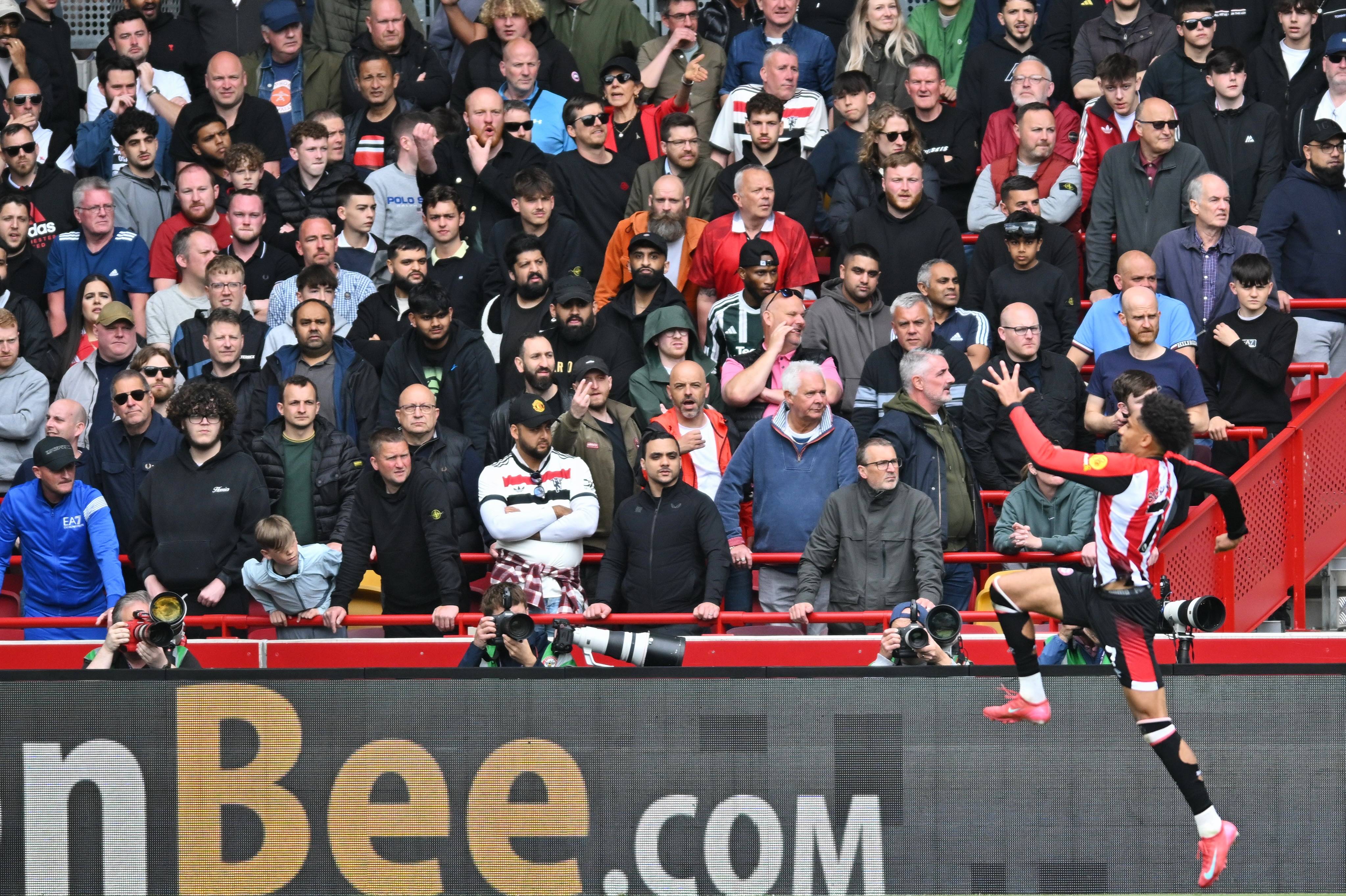 曼联主场战平，红魔难以取胜领跑