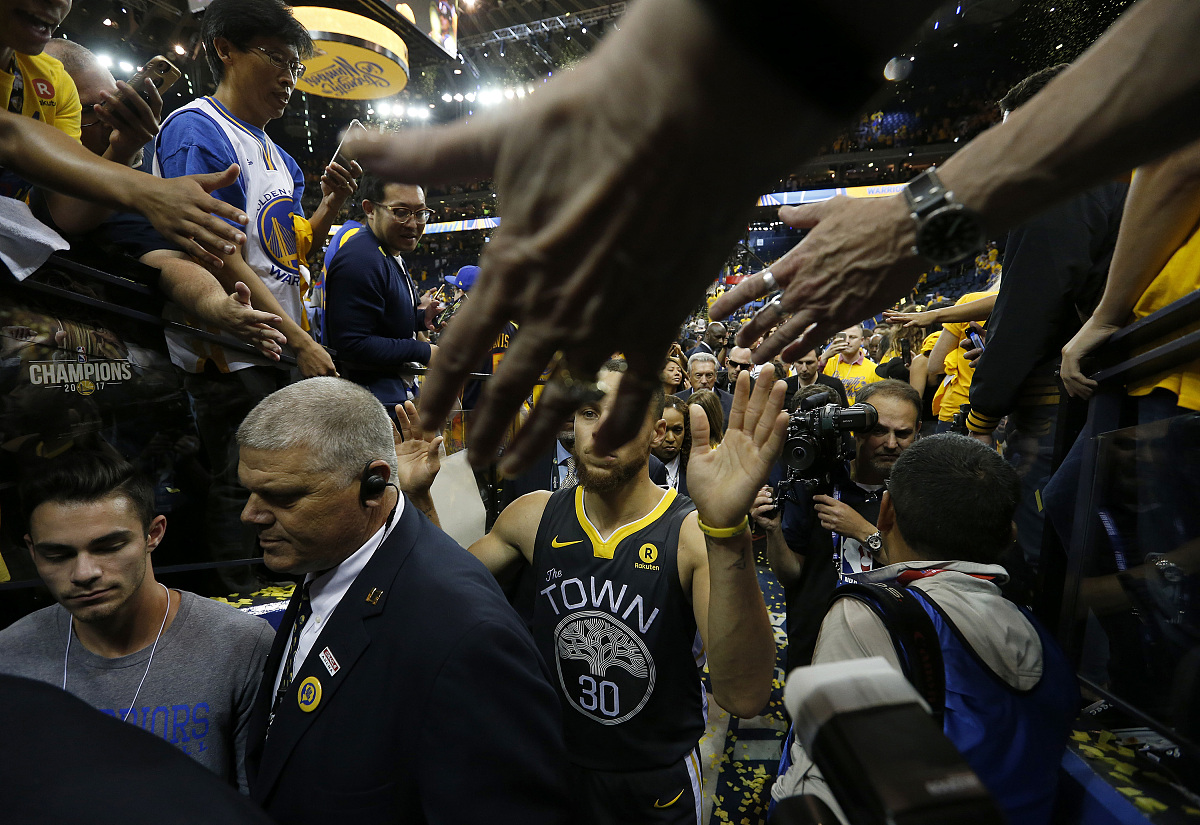 星空体育电竞-包含灰熊卫冕冠军稳健发挥，胜出比赛的词条