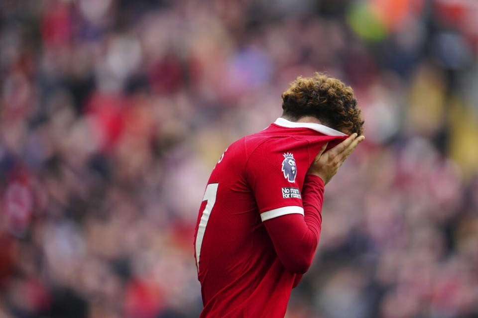 利物浦主场失利,红军遭遇联赛两连败 利物浦主场失利,红军遭遇联赛两连败