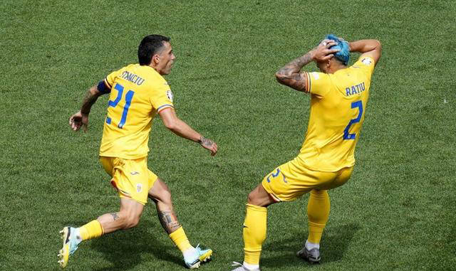 包含西班牙客场大胜,稳坐欧预赛小组第一的词条 包含西班牙客场大胜,稳坐欧预赛小组第一的词条