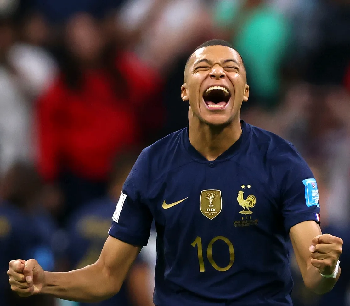 比利亚雷亚尔在客场战胜波尔图，晋级欧联杯半决赛的简单介绍