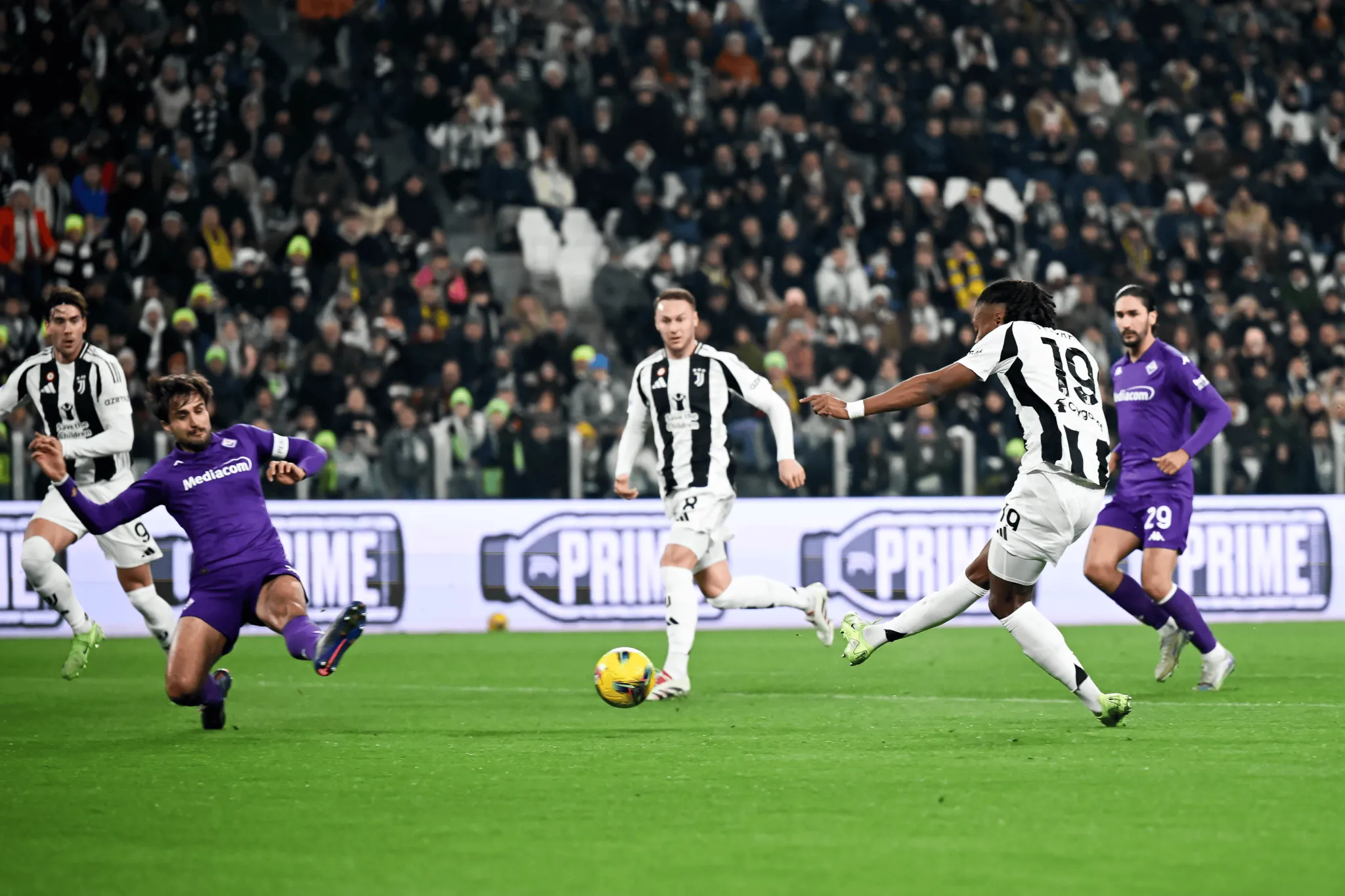 星空体育在线-尤文图斯与摩纳哥对决，双方谁能占据上风？的简单介绍