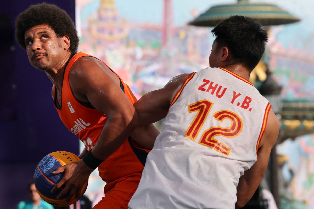 中非共和国队在比赛中击败荷兰 中非共和国队在比赛中击败荷兰