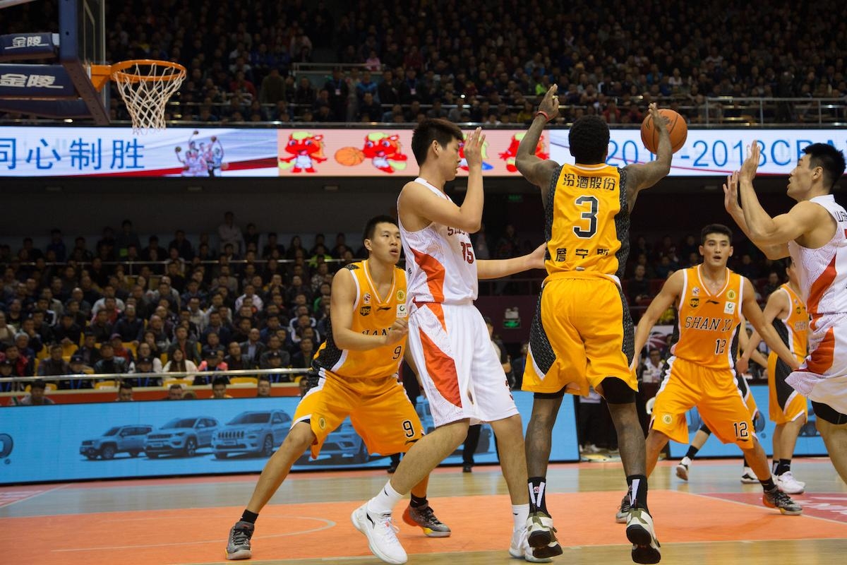 星空体育中国官网-包含球场上的狂热，影响着每位观众的心灵的词条