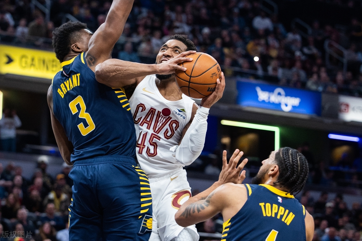 包含爵士再次获胜！米切尔砍下35分领导球队取得胜利的词条