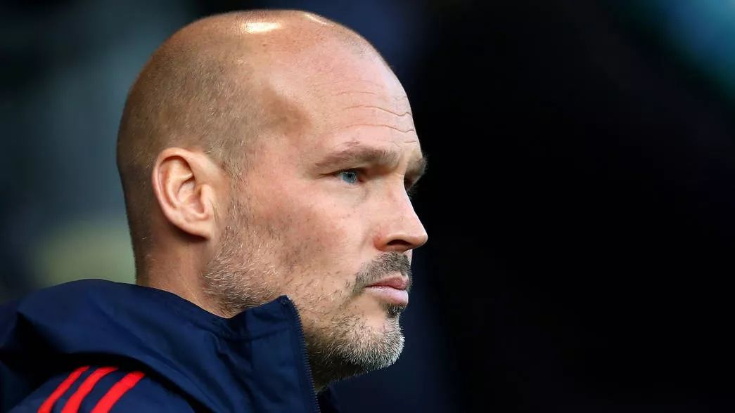 关于利兹联客场告负，球队前景存疑的信息