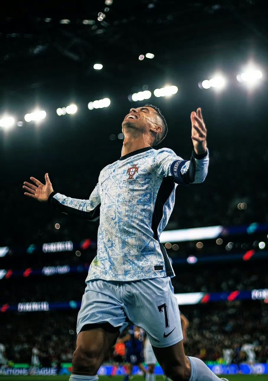 星空体育官网入口-包含葡萄牙战波兰：-险胜，C罗梅开二度的词条