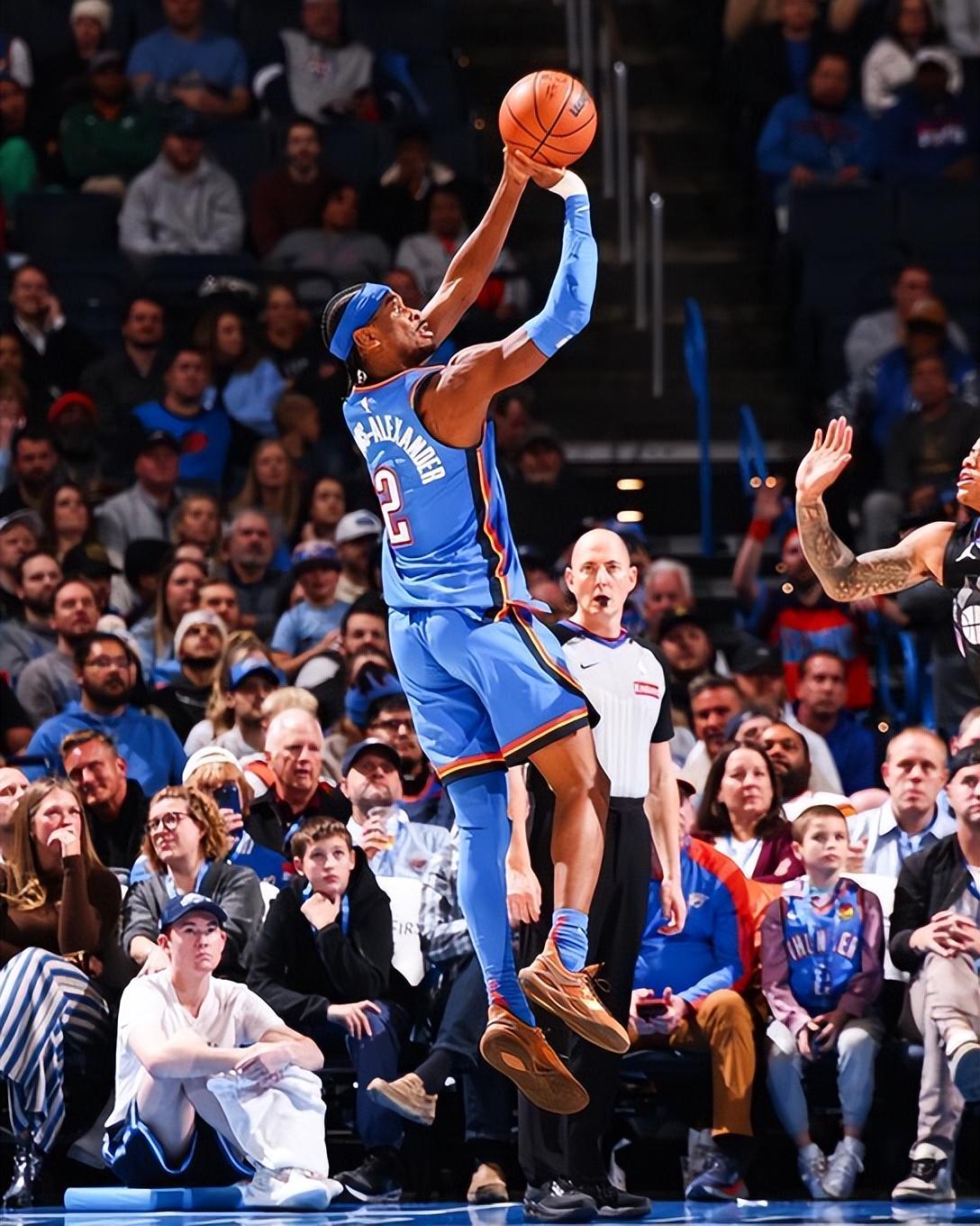 爵士队逆袭雷霆,晋级季后赛次轮的简单介绍 爵士队逆袭雷霆,晋级季后赛次轮的简单介绍